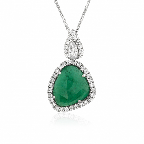 Emerald and diamond pendant in white gold